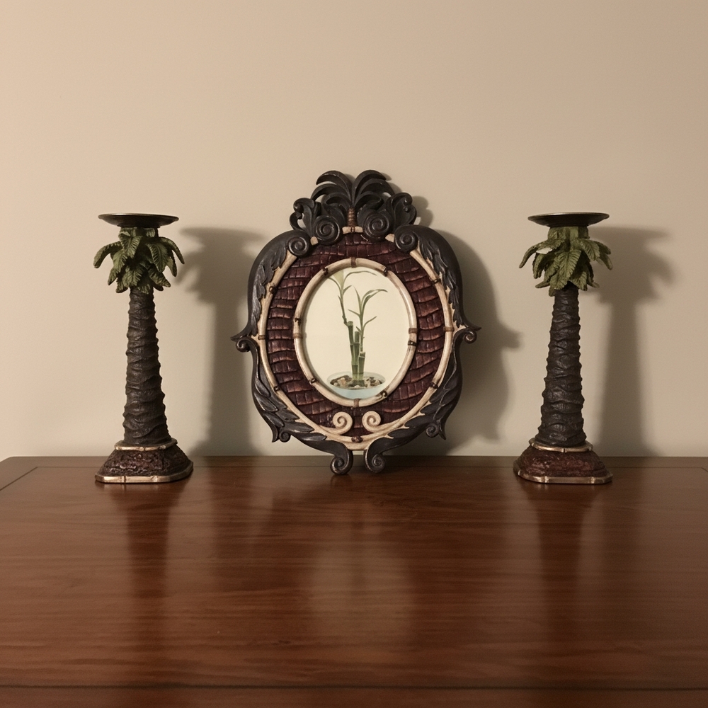 Candle Holders Vintage Style Ornate Heavy Palm Frame &  Bronze Frame Set